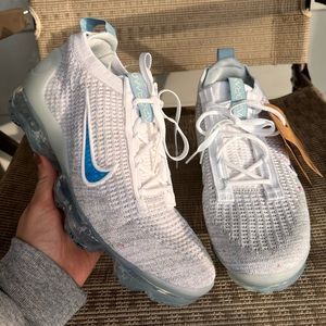 NIKE AIR VAPORMAX 2021 FLYKNIT RUNNING SHOES
